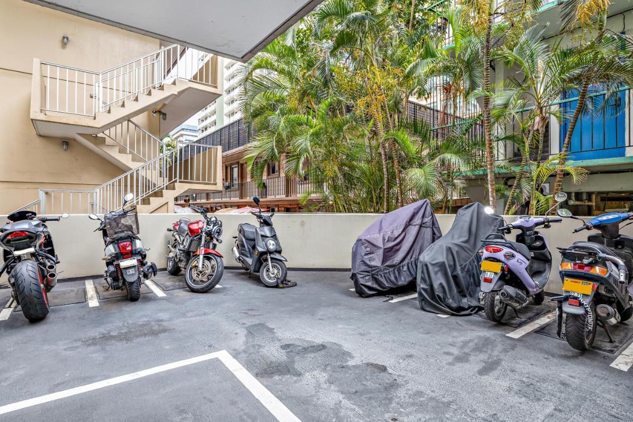 Modern Waikiki Condo Perfect For Beach Getaway! هونولولو المظهر الخارجي الصورة