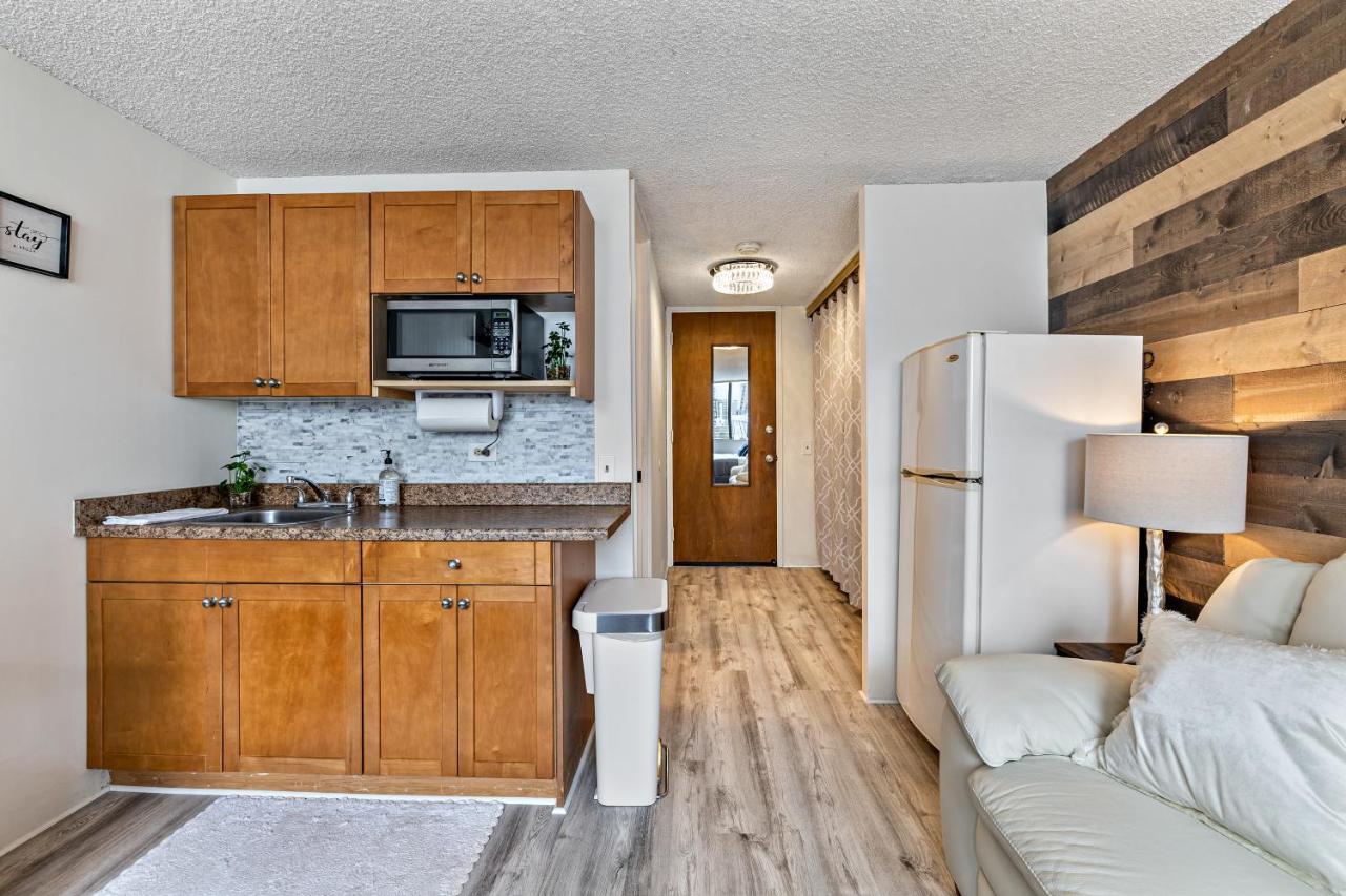 Modern Waikiki Condo Perfect For Beach Getaway! هونولولو المظهر الخارجي الصورة