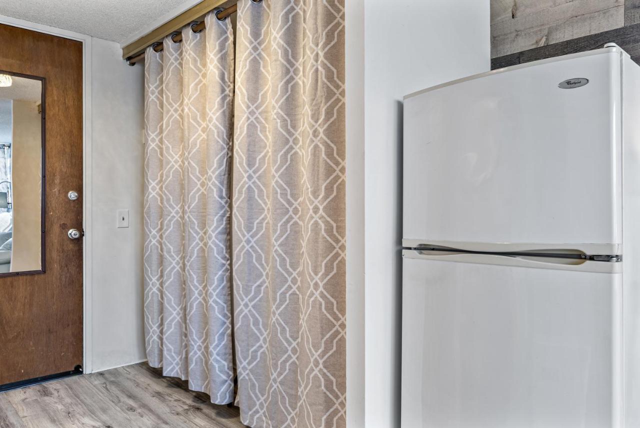 Modern Waikiki Condo Perfect For Beach Getaway! هونولولو المظهر الخارجي الصورة